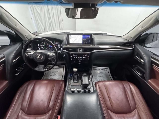 Used 2019 Lexus LX 570 4WD w/ Luxury Package image 26