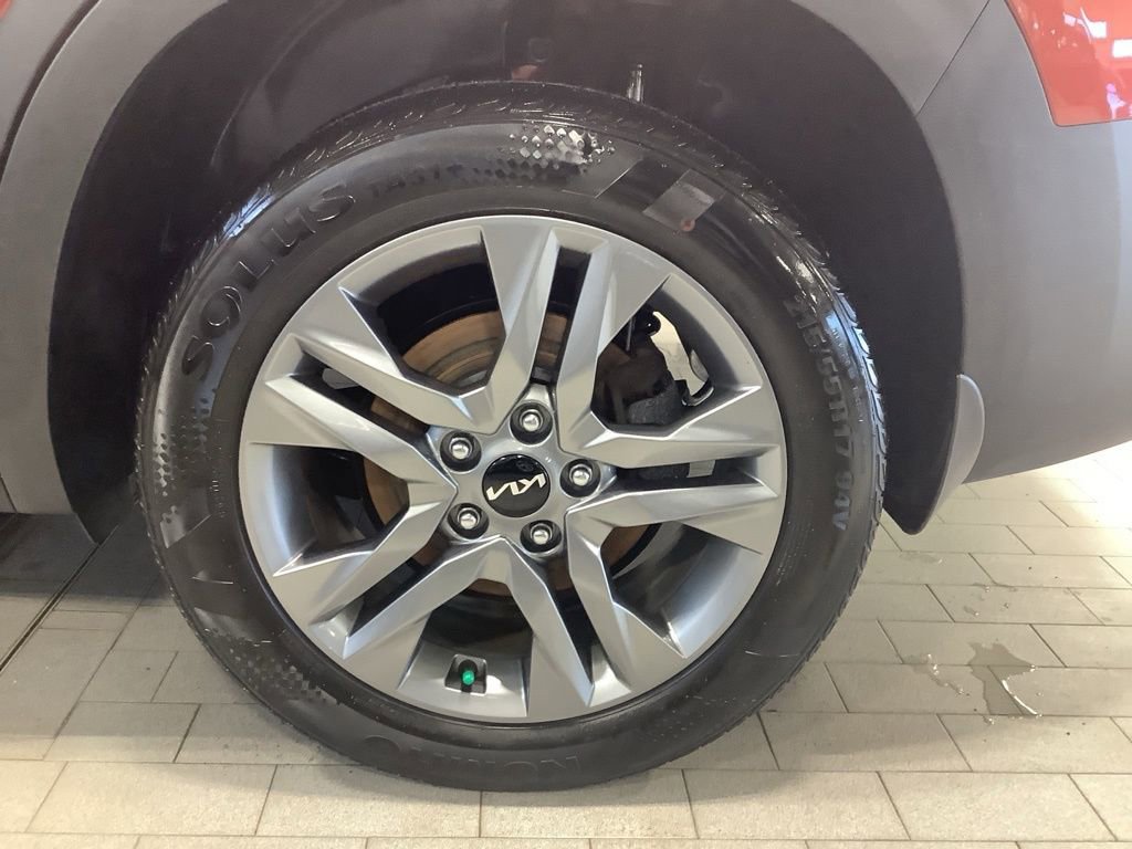 Certified 2023 Kia Seltos S image 22