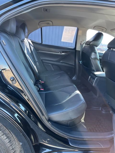 Used 2020 Toyota Camry XLE image 29