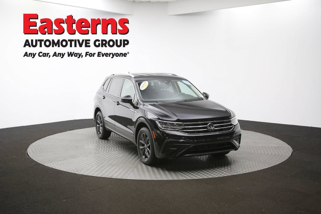 Used 2023 Volkswagen Tiguan SE image 49