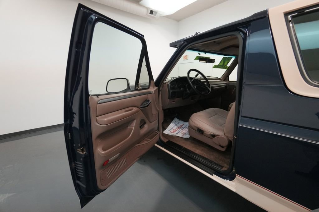 Used 1992 Ford Bronco Eddie Bauer image 26