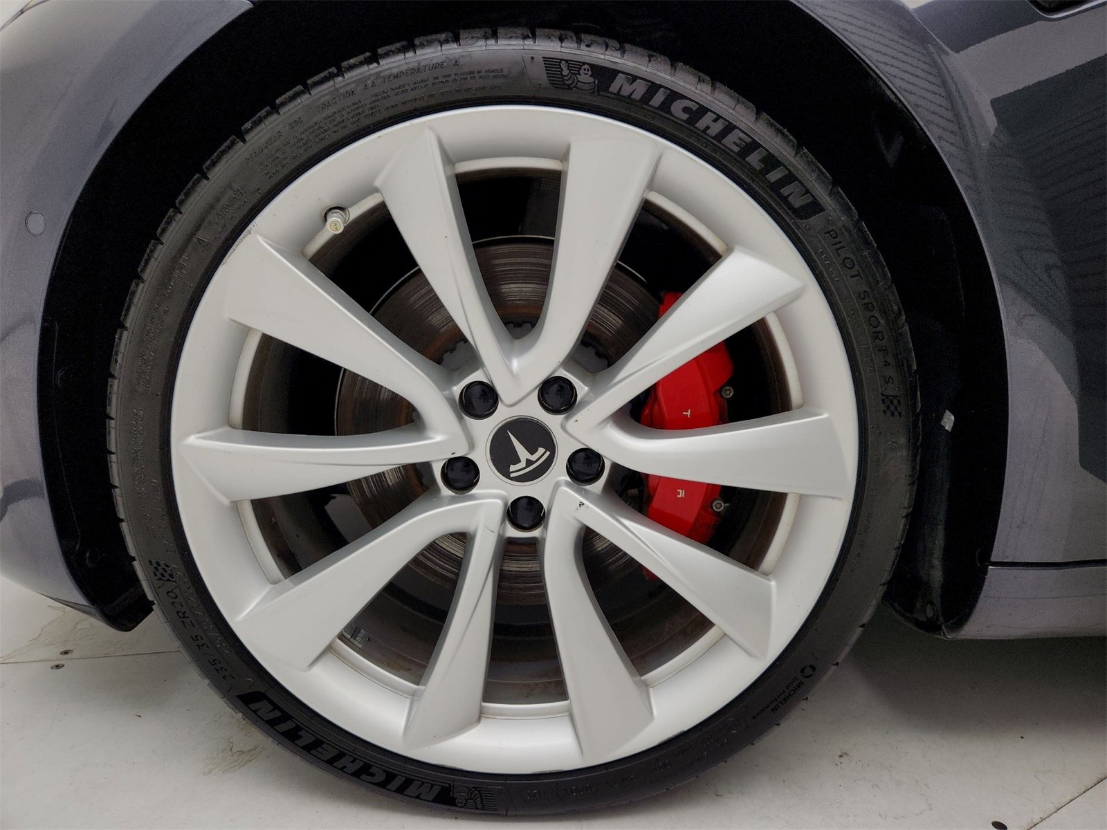 Used 2018 Tesla Model 3 Long Range image 23