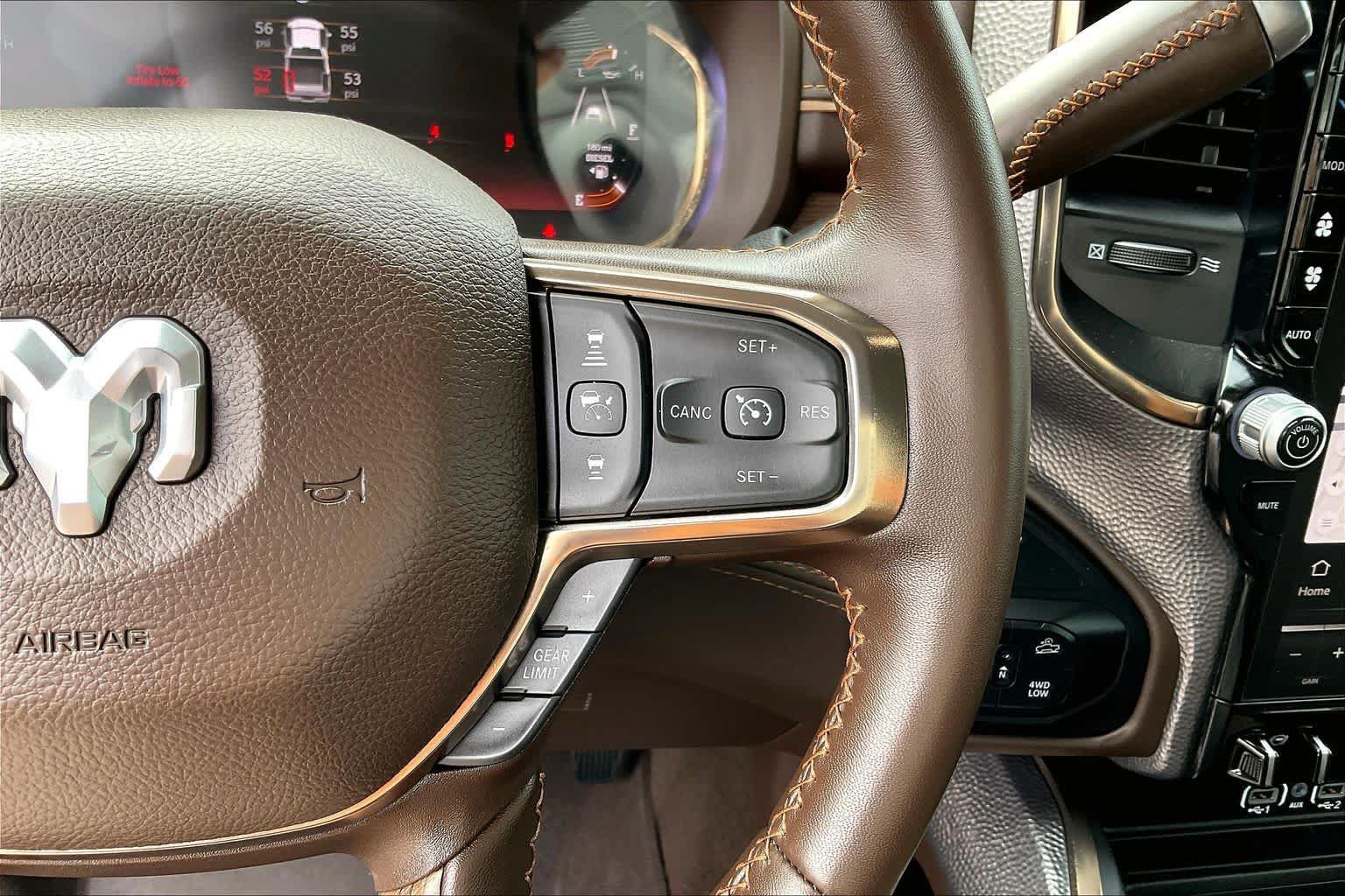 Used 2025 RAM 2500 Limited AWD/4WD image 21