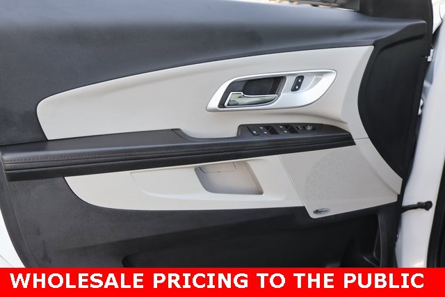 Used 2017 Chevrolet Equinox Premier w/ Enhanced Convenience Package image 9