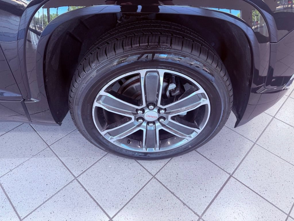 Used 2019 GMC Acadia Denali AWD/4WD image 16