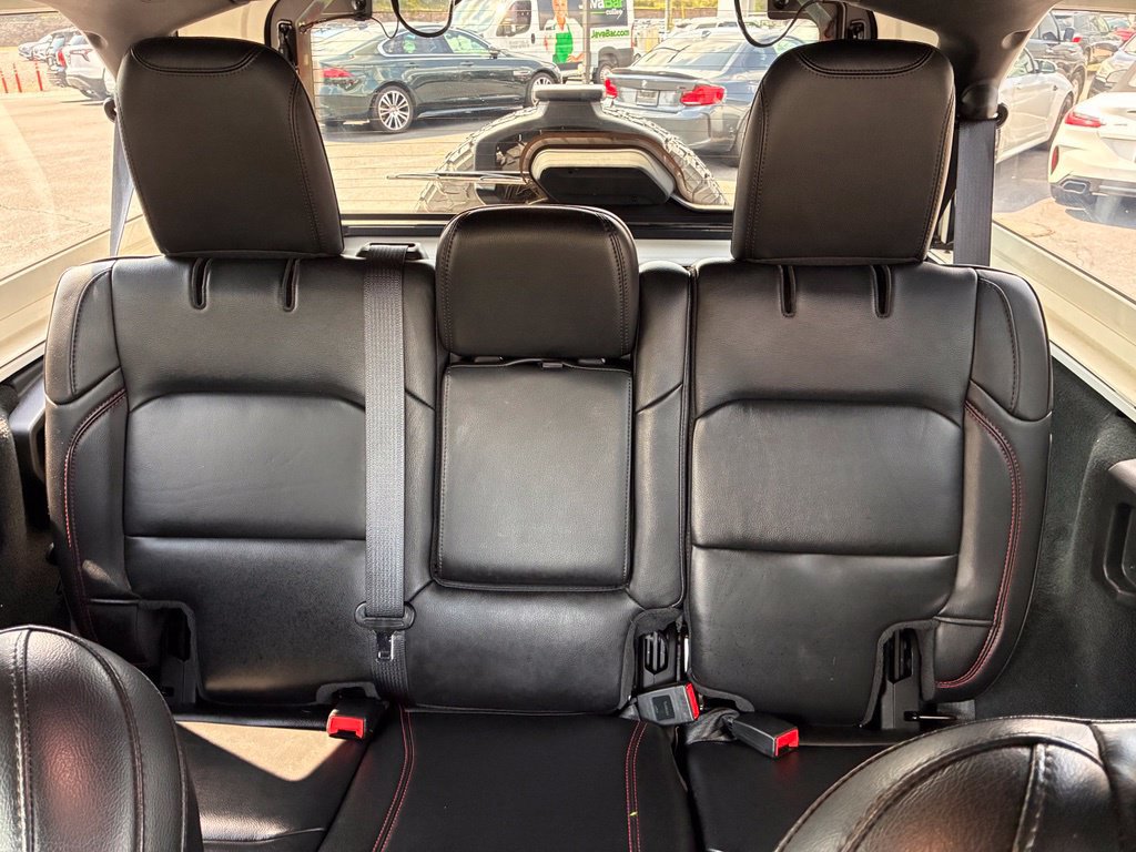 Used 2022 Jeep Wrangler Unlimited Rubicon AWD/4WD image 17
