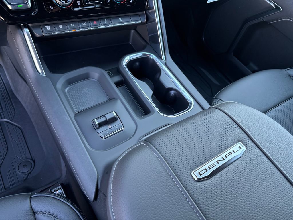 New 2026 GMC Sierra 2500 Denali w/ Denali Reserve Package AWD/4WD image 23