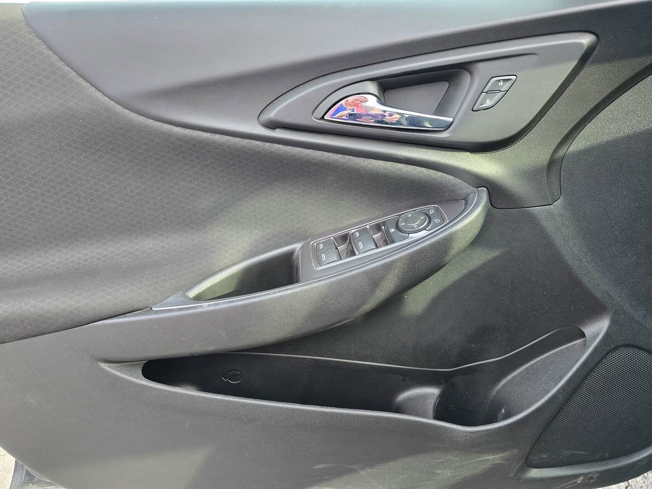 Used 2018 Chevrolet Malibu LT image 8