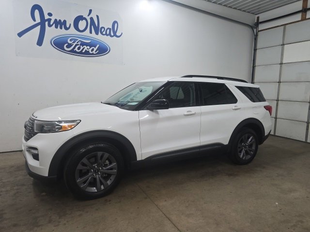 Used 2023 Ford Explorer XLT w/ Equipment Group 202A image 29