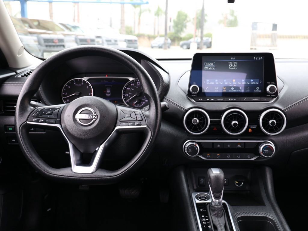 Used 2025 Nissan Sentra SV image 21