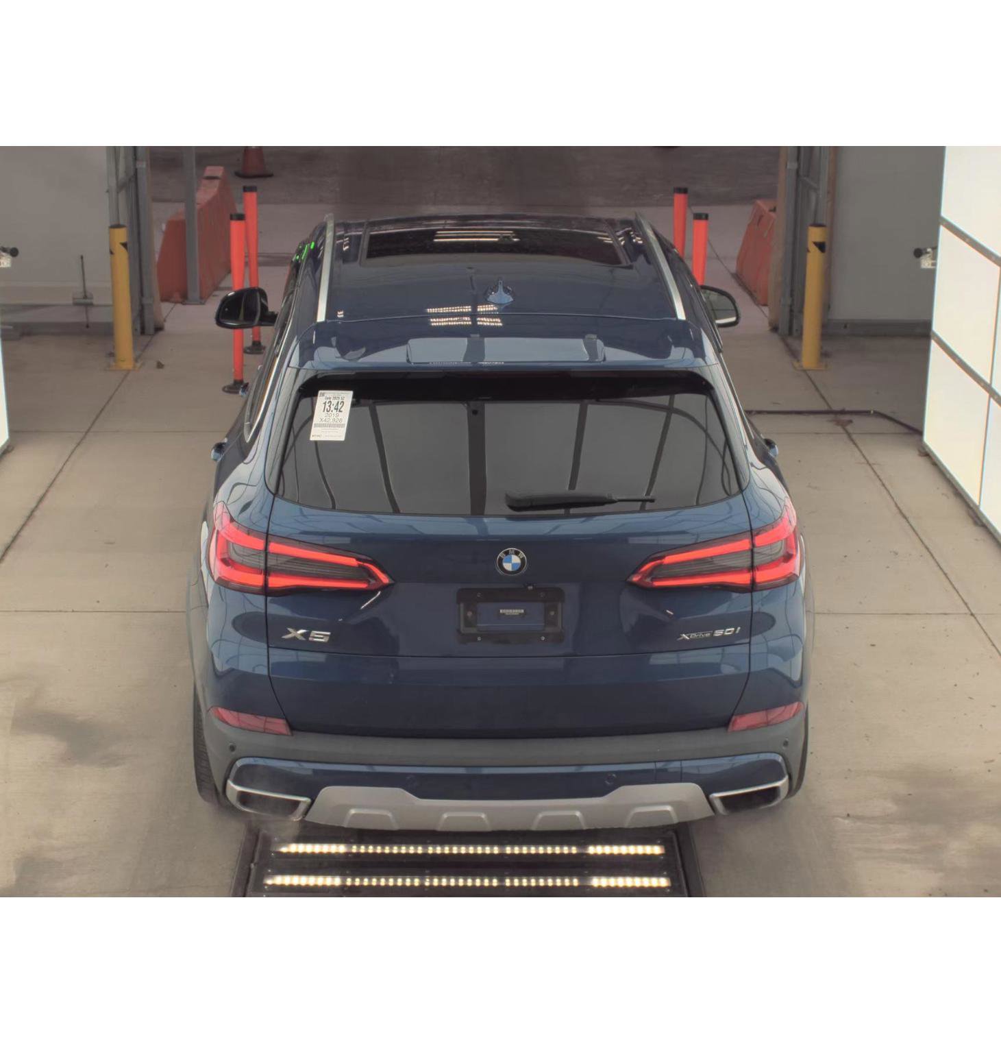 Used 2019 BMW X5 xDrive50i image 3