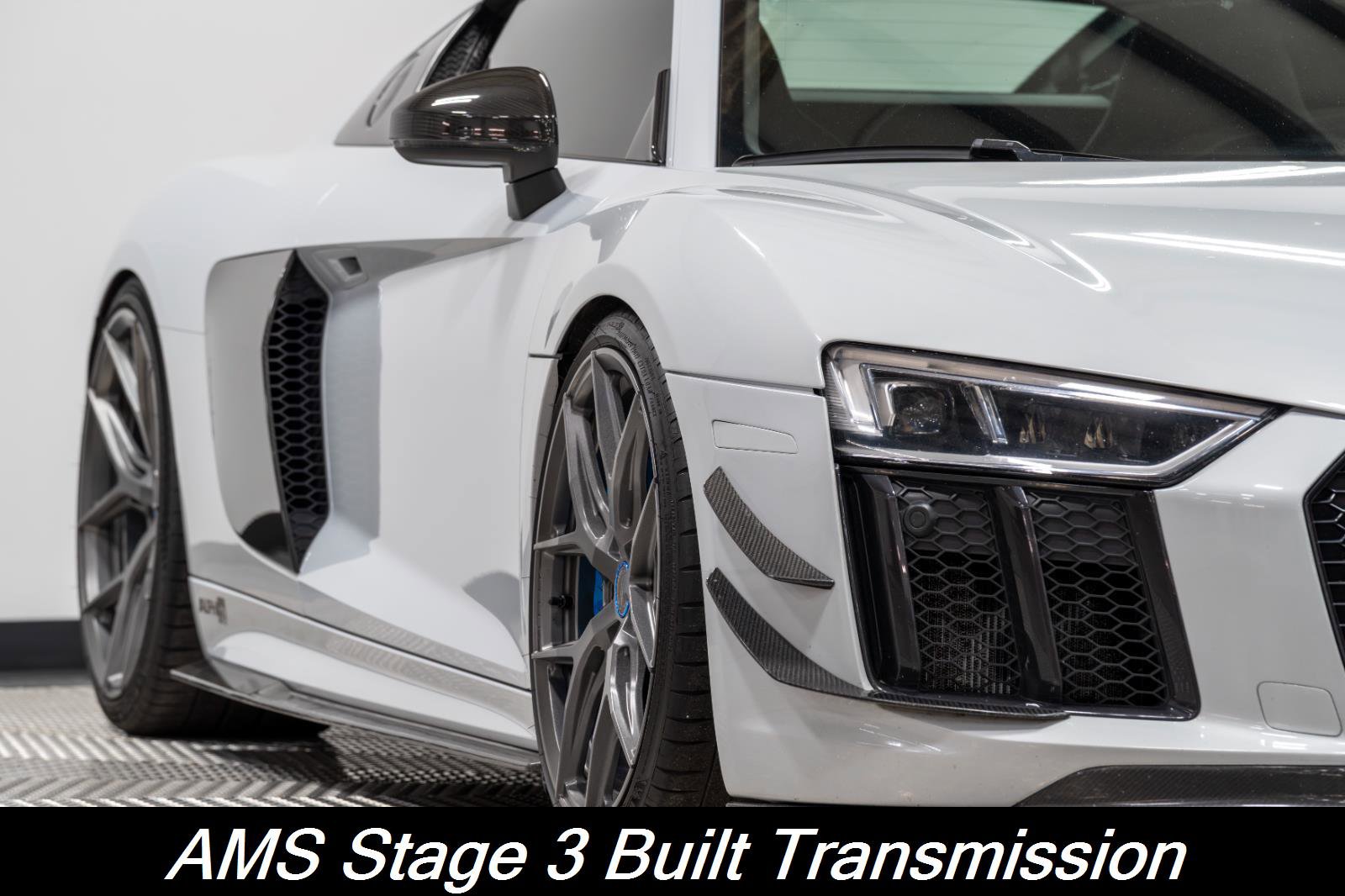 Used 2017 Audi R8 V10 plus w/ Full Leather Package image 3