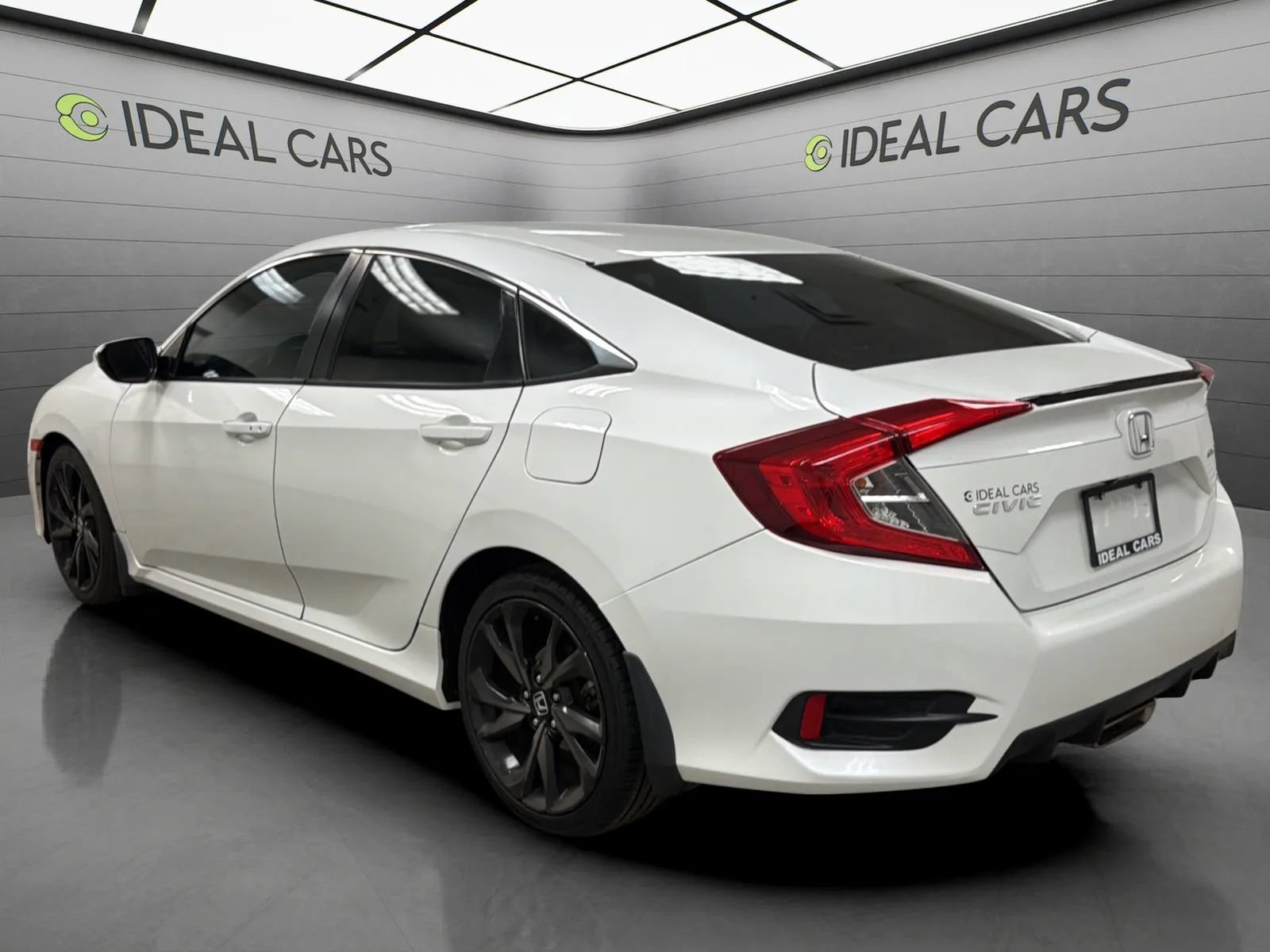 Used 2019 Honda Civic Sport image 7
