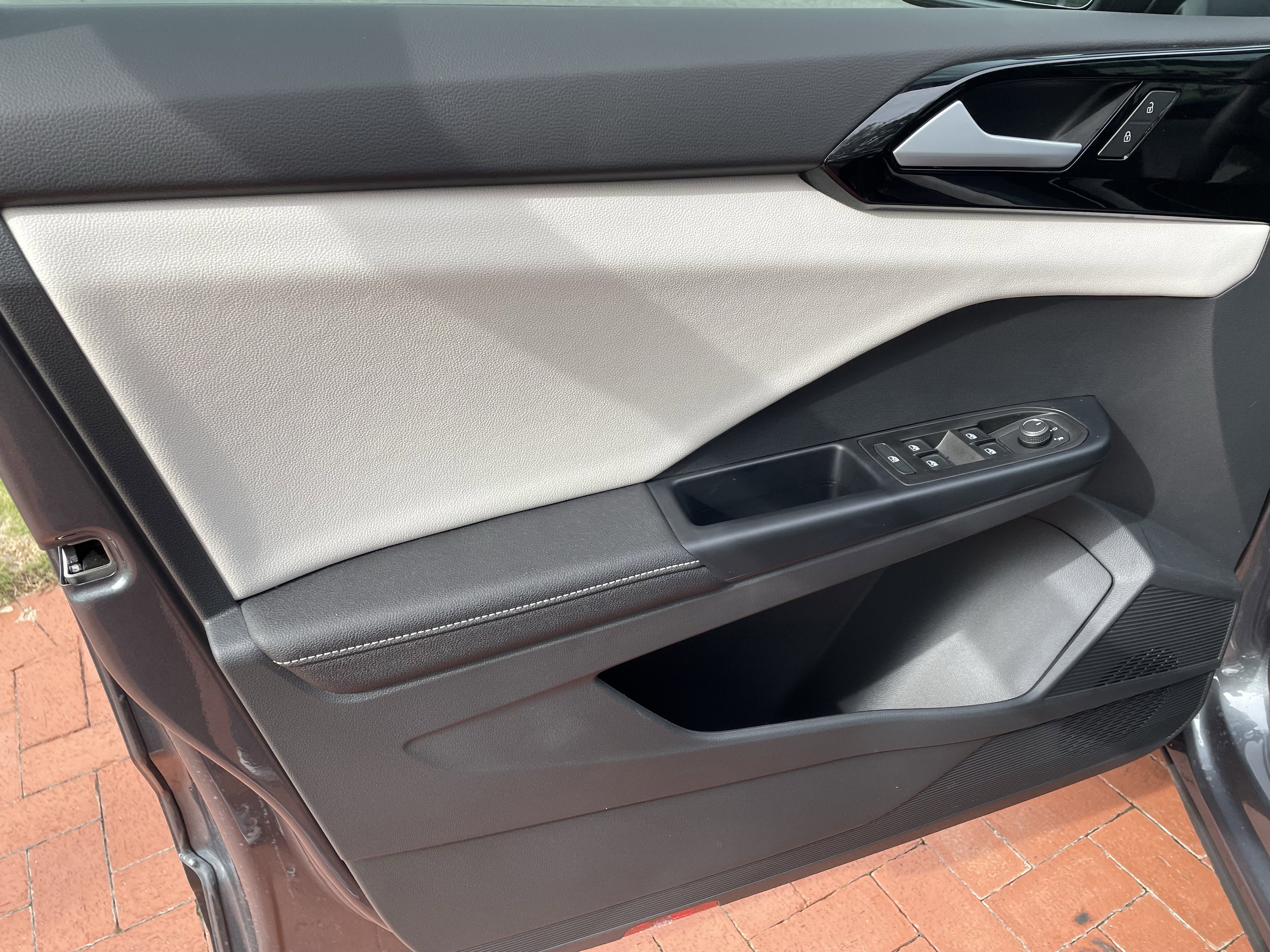 New 2026 Volkswagen Taos S FWD image 13