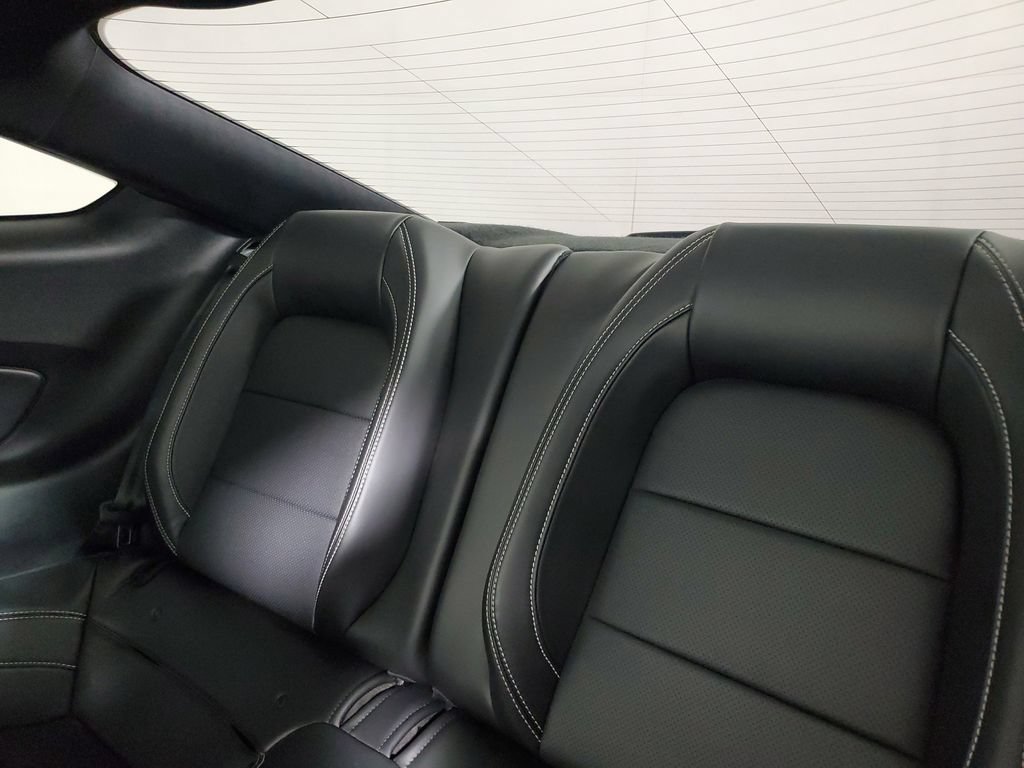 Used 2021 Ford Mustang Shelby GT500 w/ Technology Package RWD image 11