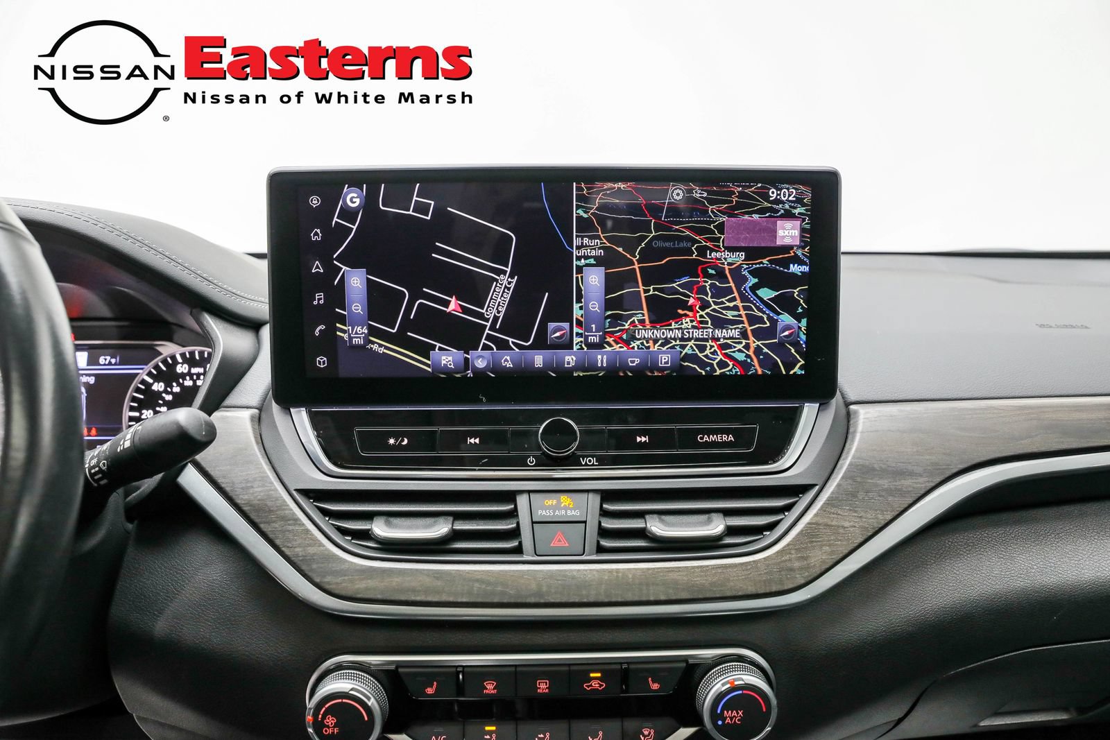 Used 2024 Nissan Altima 2.5 SV w/ SV Premium Package AWD/4WD image 12