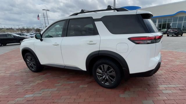 Used 2022 Nissan Pathfinder SV image 7
