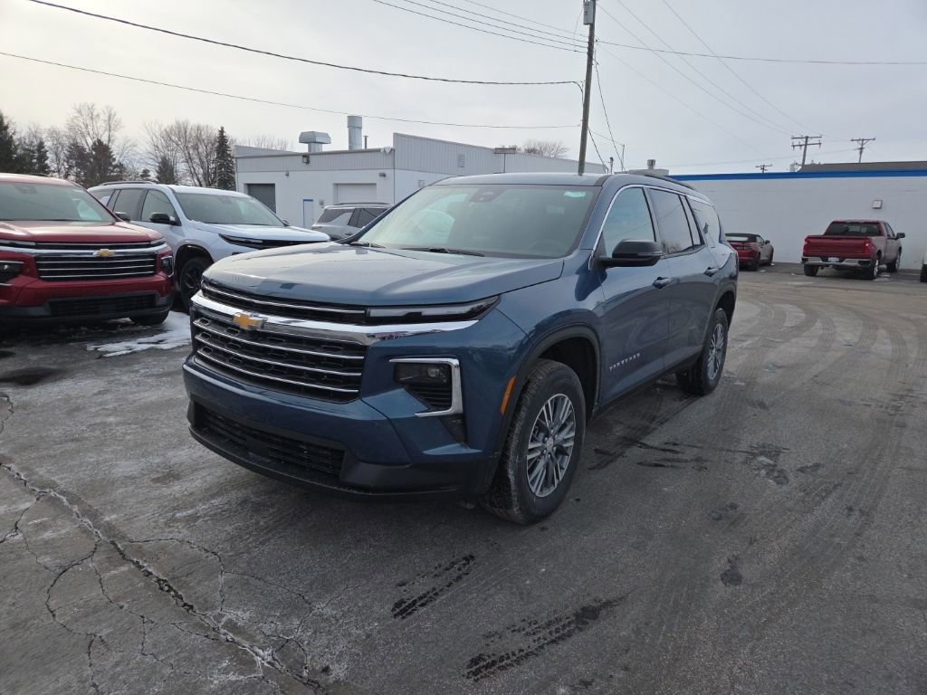 New 2026 Chevrolet Traverse LT w/ LPO, Floor Liner Package image 3