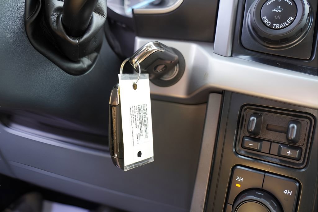 Used 2023 Ford F150 XLT w/ Trailer Tow Package image 39