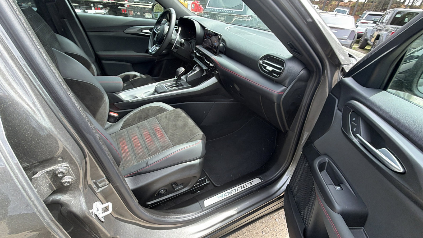 Used 2025 Dodge Hornet R/T image 19