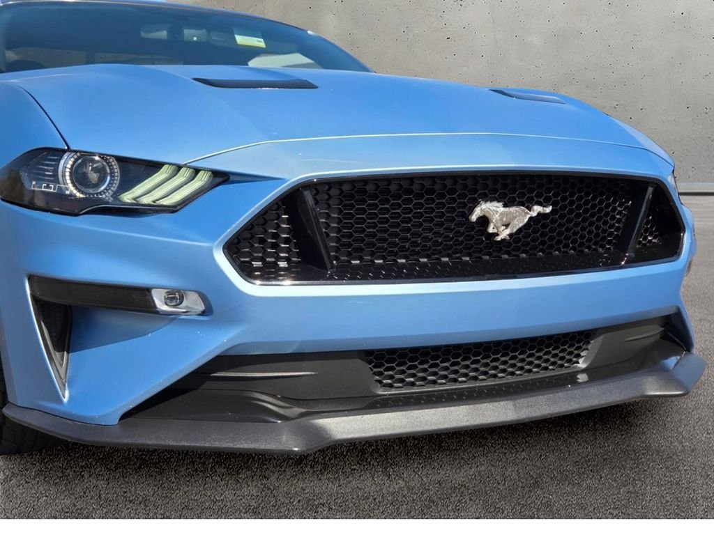Used 2018 Ford Mustang GT Premium w/ GT Performance Package RWD image 8