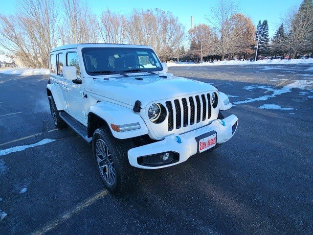 Used 2022 Jeep Wrangler Unlimited Sahara image 8