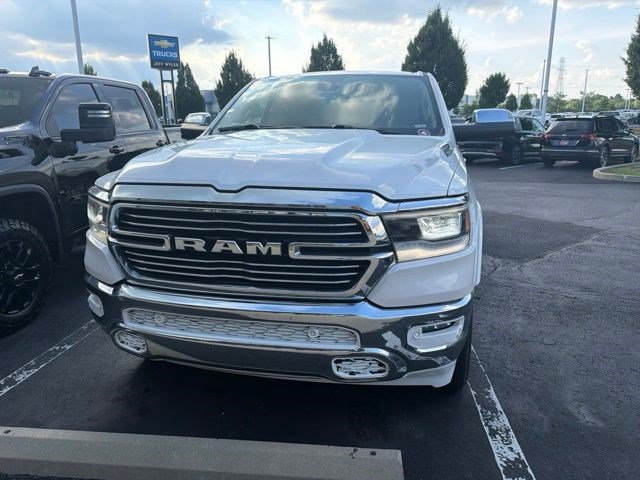 Used 2019 RAM 1500 Laramie AWD/4WD image 3