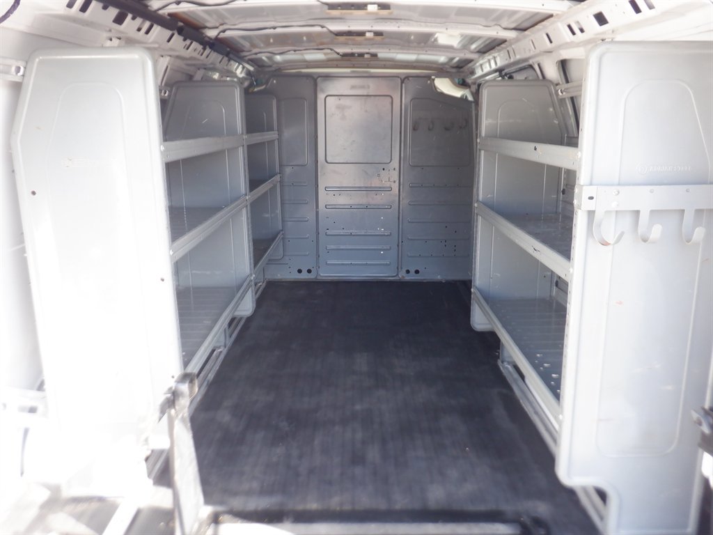 Used 2023 GMC Savana 2500 w/ Driver Convenience Package image 7