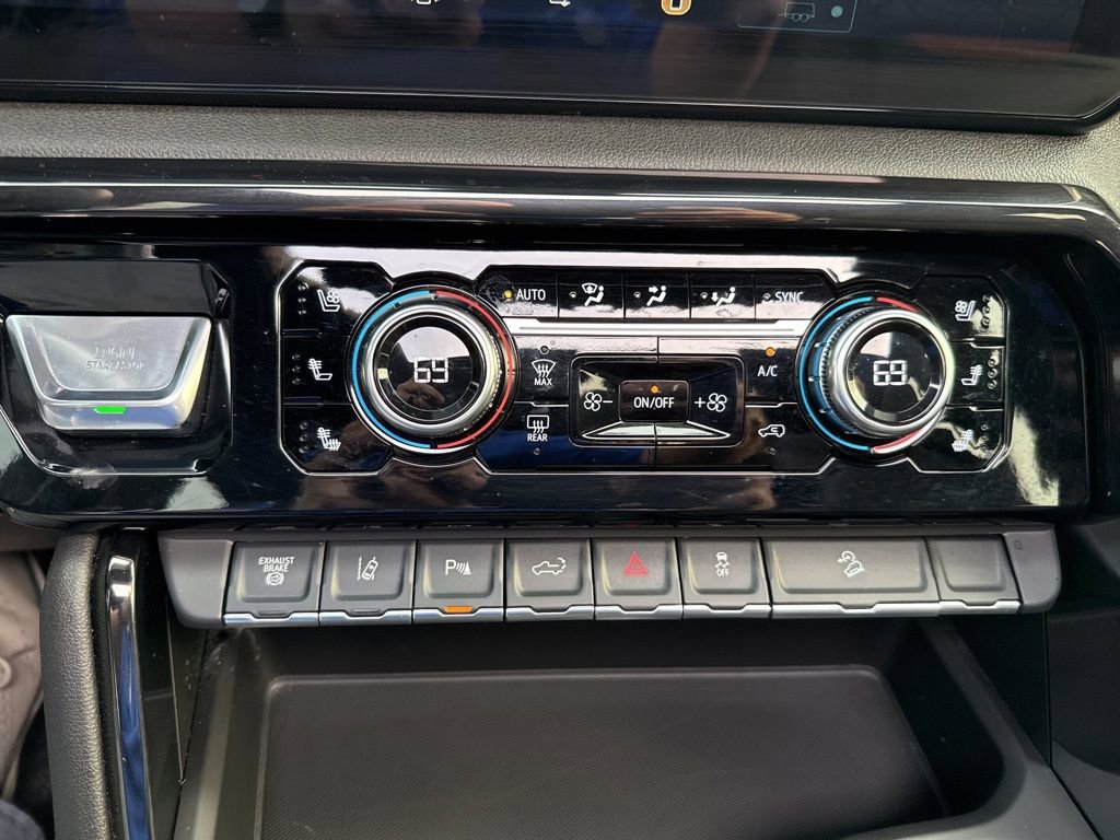 Certified 2025 GMC Sierra 3500 AT4 w/ AT4 Premium Plus Package image 14