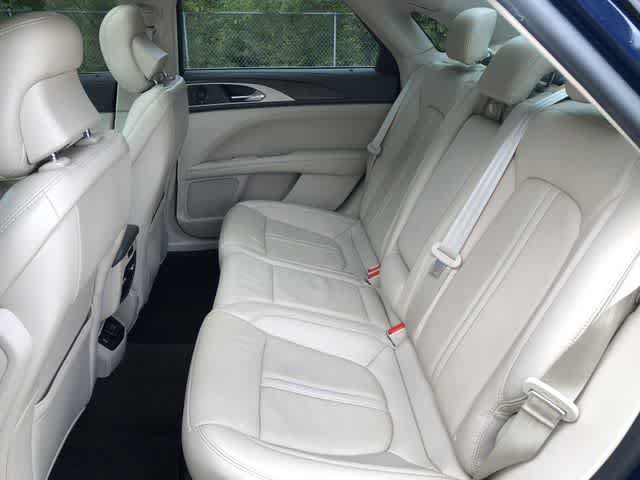 Used 2019 Lincoln MKZ Reserve FWD image 18
