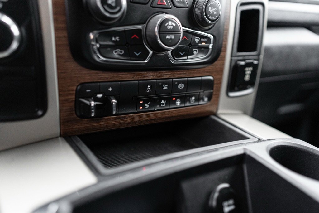 Used 2013 RAM 3500 Laramie w/ Convenience Group image 23