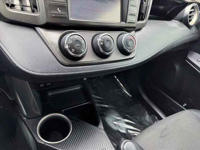 Used 2014 Toyota RAV4 LE FWD image 16