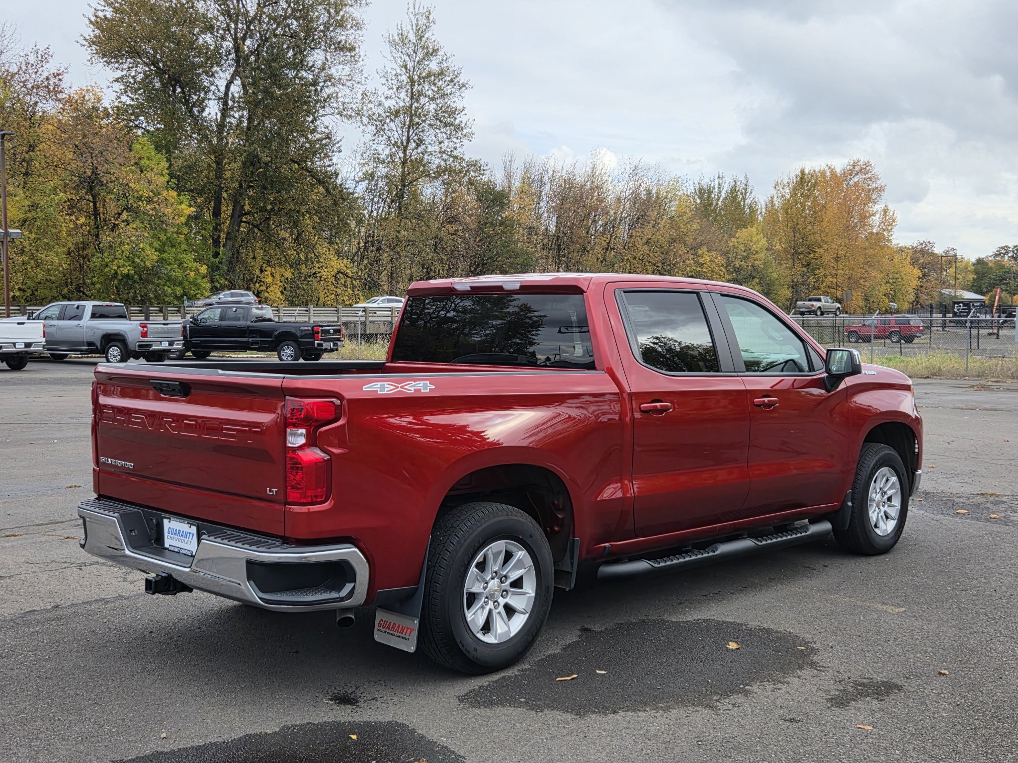 Used 2023 Chevrolet Silverado 1500 LT AWD/4WD image 11
