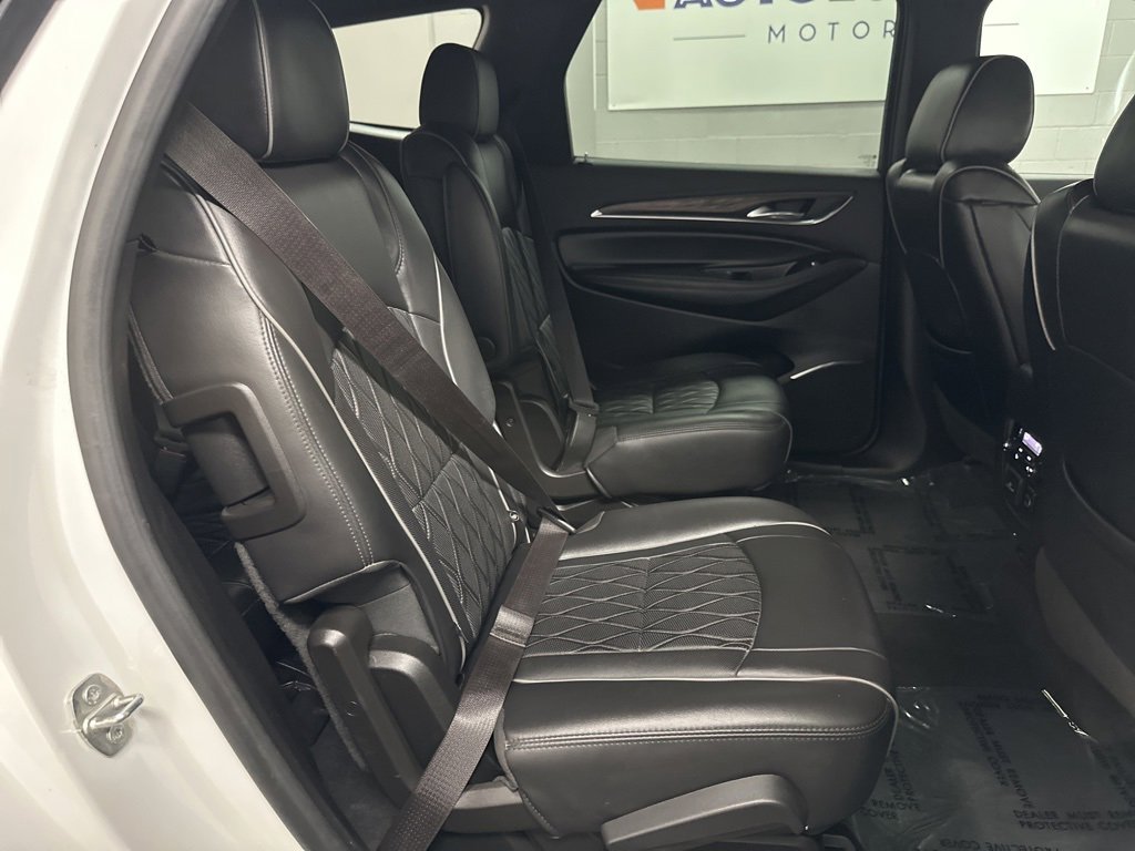 Used 2022 Buick Enclave Avenir w/ Avenir Technology Package image 39