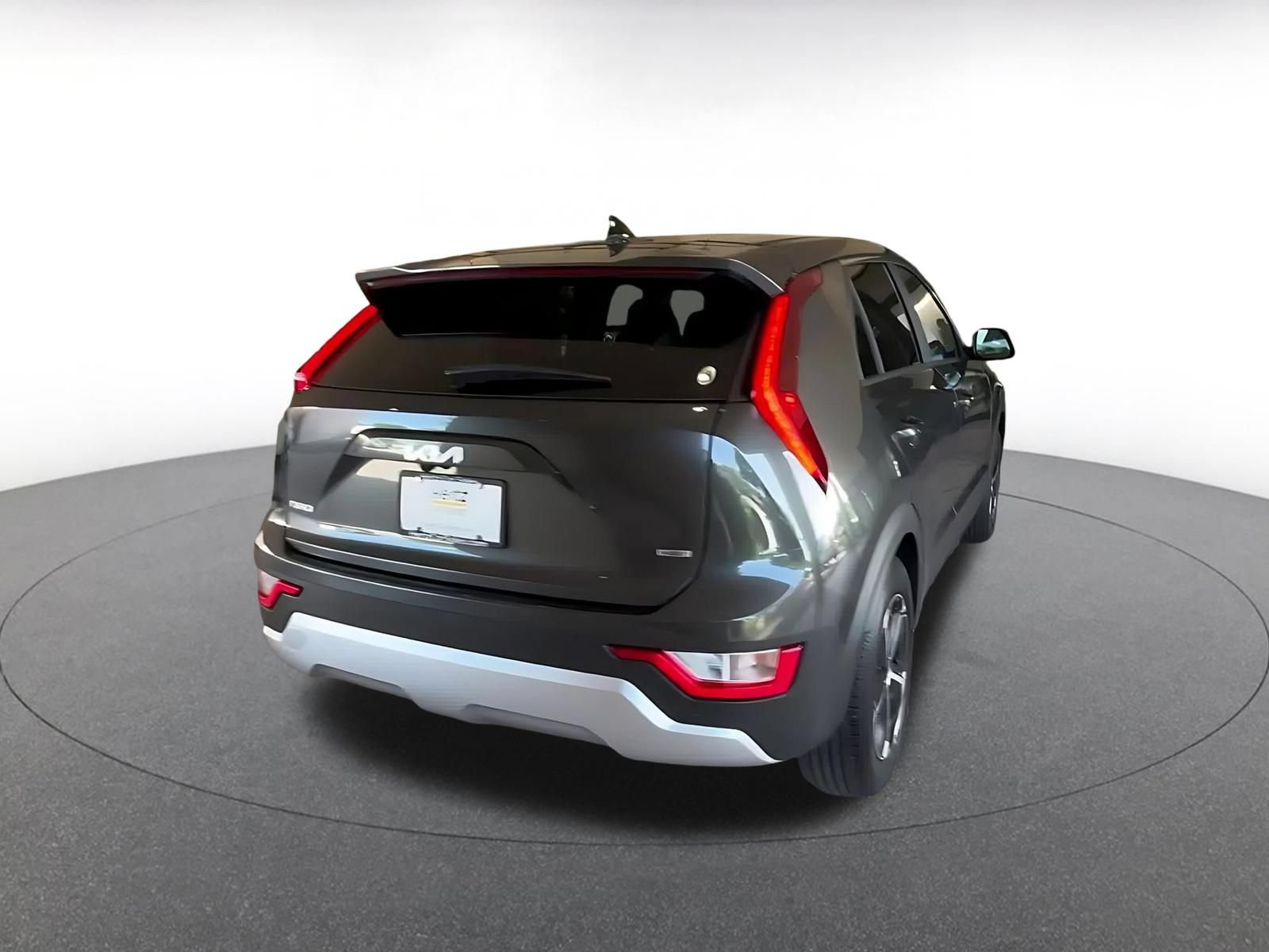 Used 2026 Kia Niro LX FWD image 15