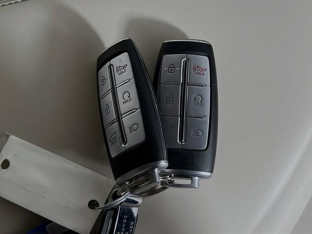 Used 2023 Genesis GV70 2.5T w/ Select Package image 33