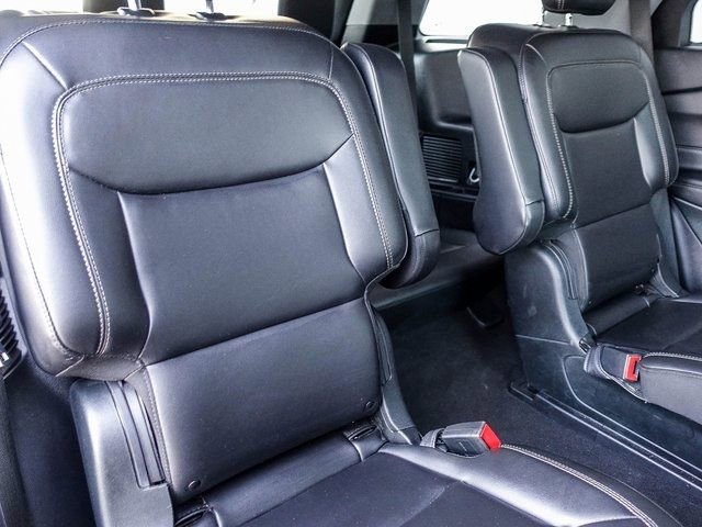 Used 2023 Ford Explorer XLT w/ Equipment Group 202A image 33