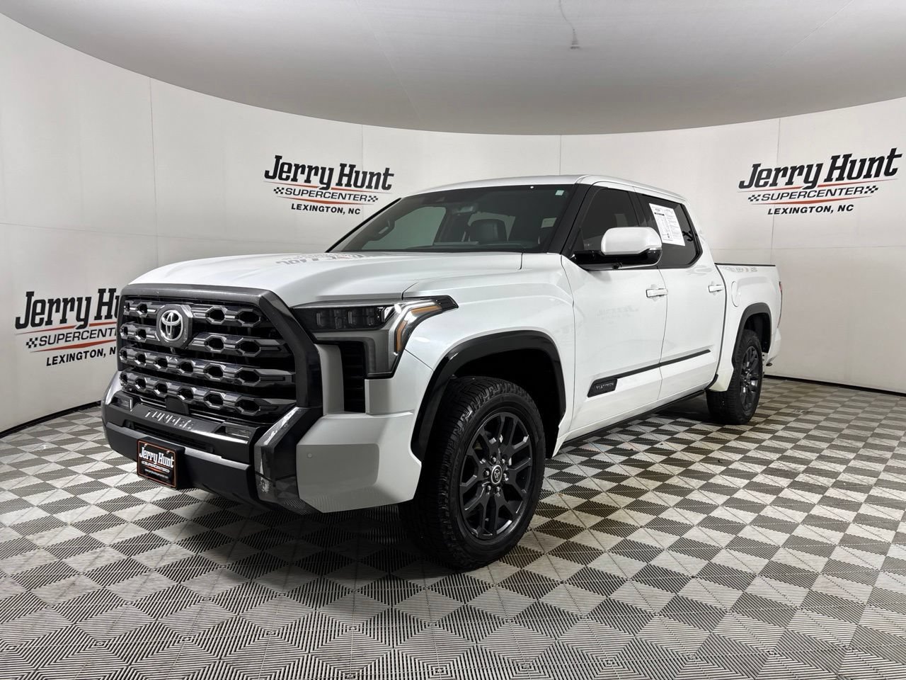 Used 2023 Toyota Tundra Platinum w/ Advanced Package AWD/4WD image 1
