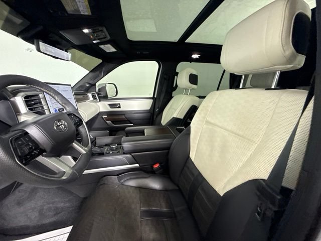 Used 2025 Toyota Sequoia Capstone AWD/4WD image 18