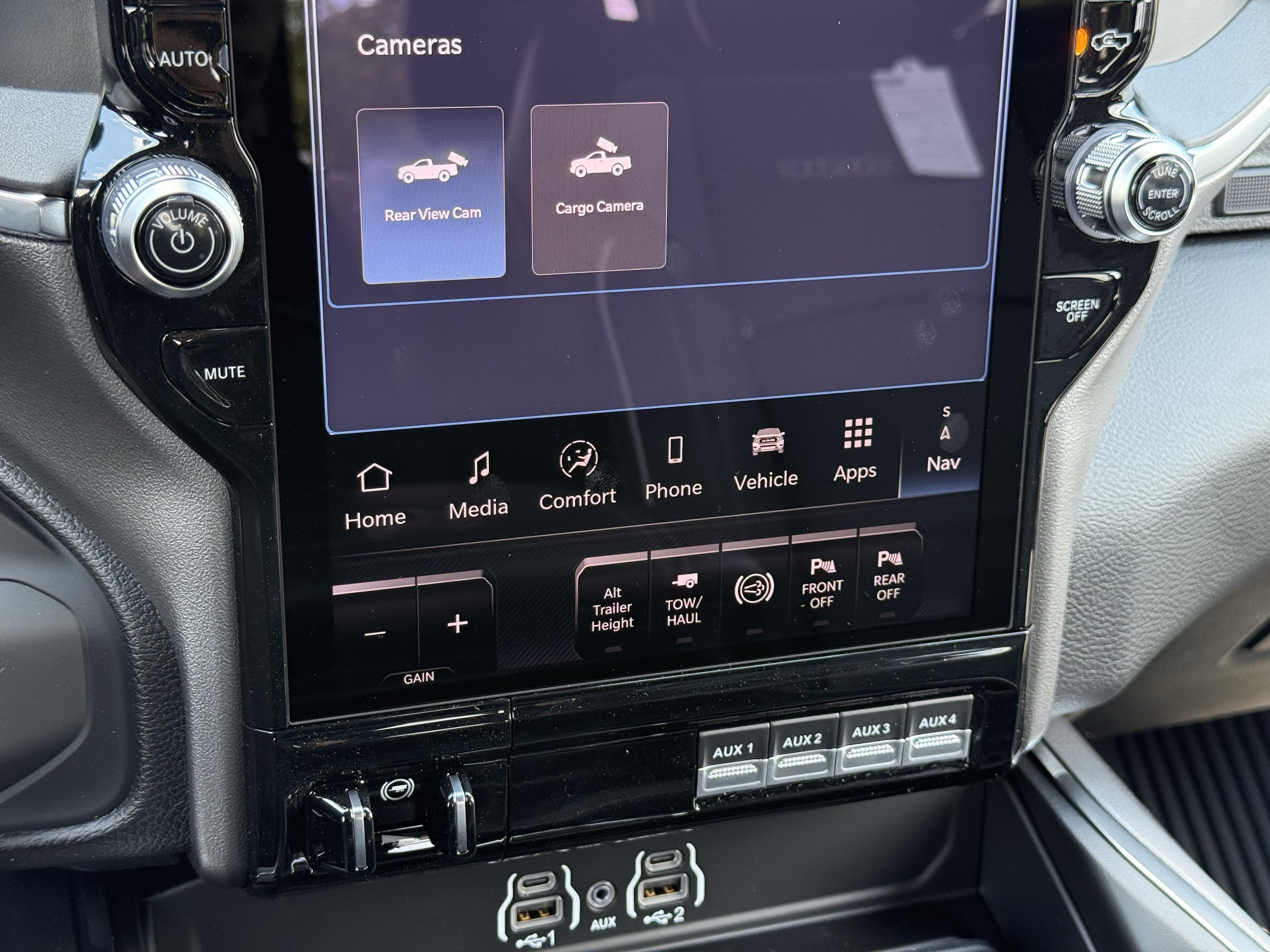 New 2027 RAM 3500 Laramie AWD/4WD image 27