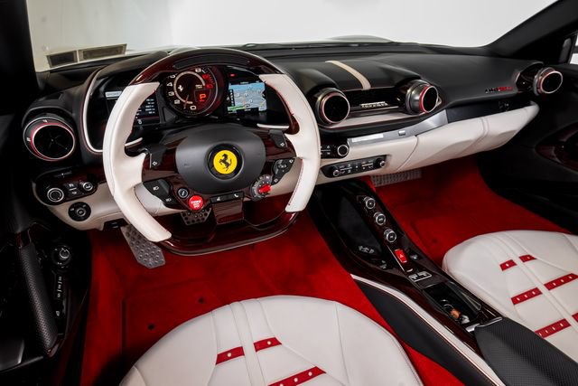 Used 2021 Ferrari 812 GTS RWD image 5