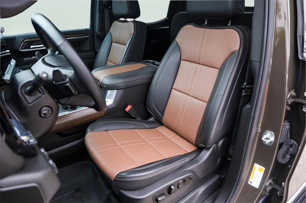 Used 2023 Chevrolet Silverado 1500 High Country w/ High Country Premium Package image 10