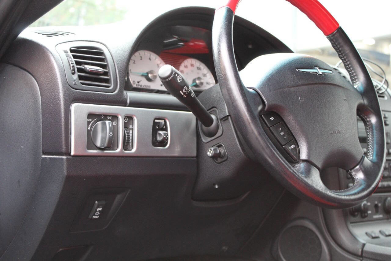 Used 2003 Ford Thunderbird image 34