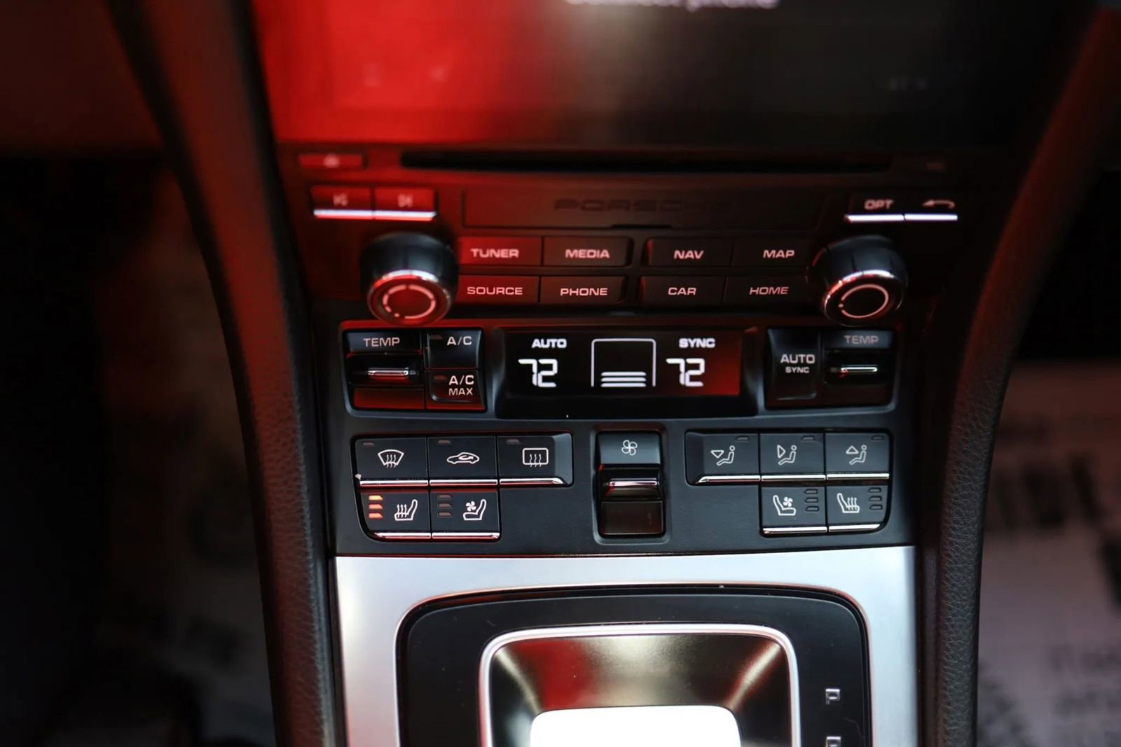 Used 2019 Porsche 718 Cayman RWD image 34
