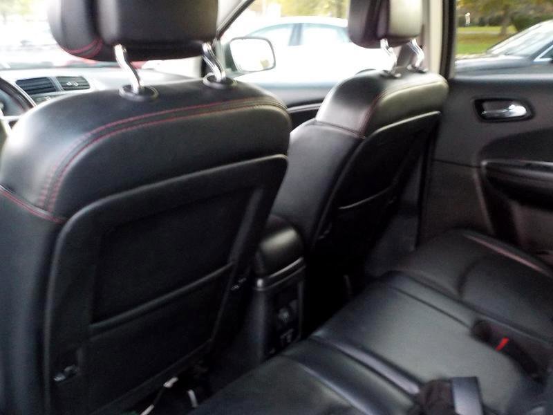 Used 2019 Dodge Journey GT image 18