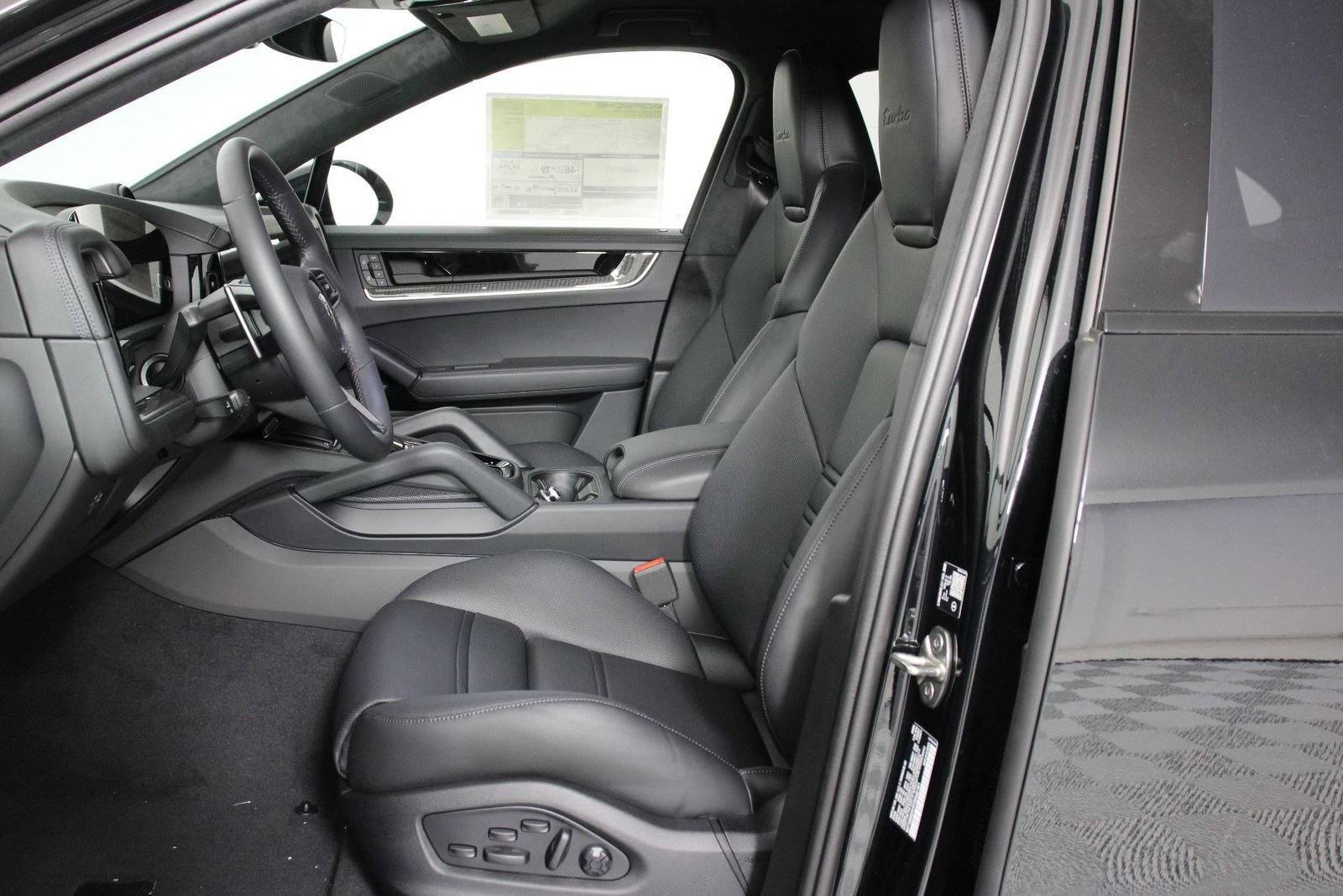 New 2026 Porsche Cayenne Turbo AWD/4WD image 5