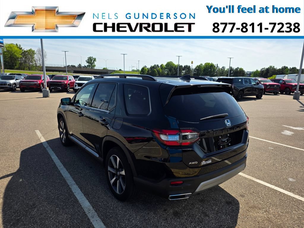 Used 2025 Honda Pilot Elite image 5
