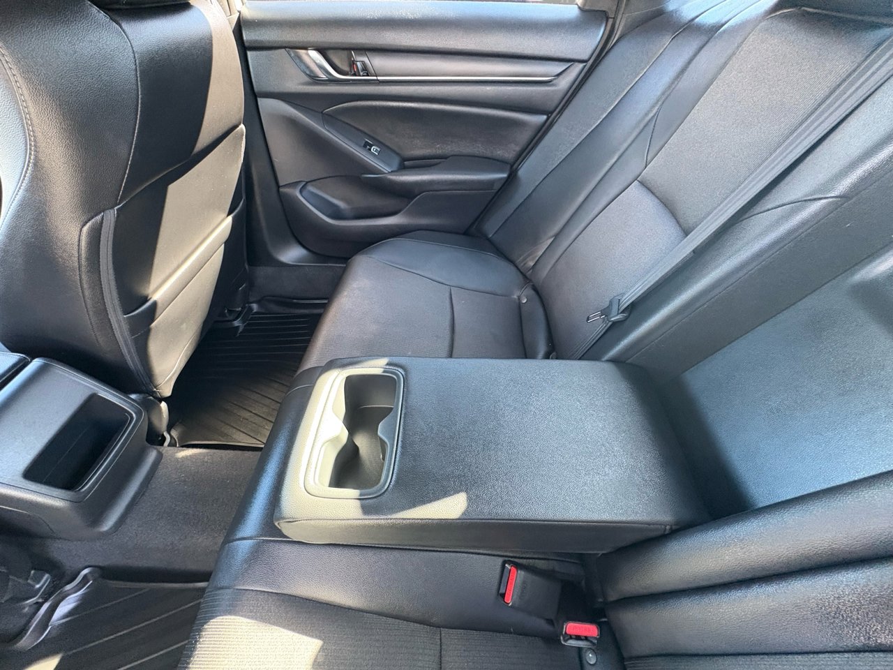 Used 2020 Honda Accord Sport image 25