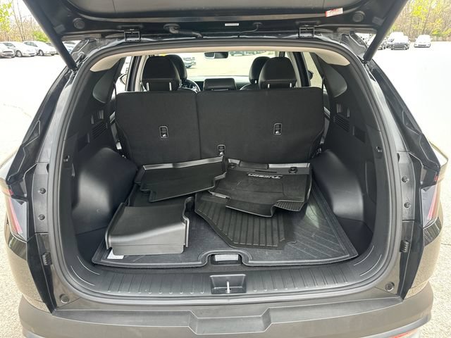 Used 2025 Hyundai Tucson Limited AWD/4WD image 13