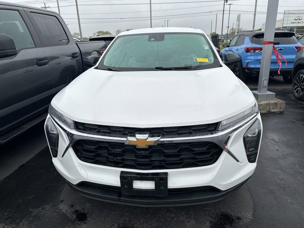 Used 2024 Chevrolet Trax LS FWD image 6